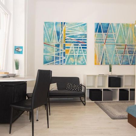 Cosy Studio Apartment With Airconditioner ブダペスト エクステリア 写真